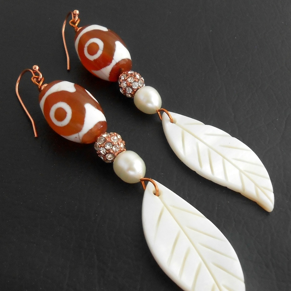 Freshwater Pearl Dzi Bead MOP Leaf Earrings - Picture 1 of 3